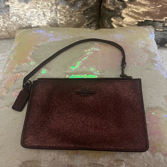 Coach wristlet - Picture 2 of 7